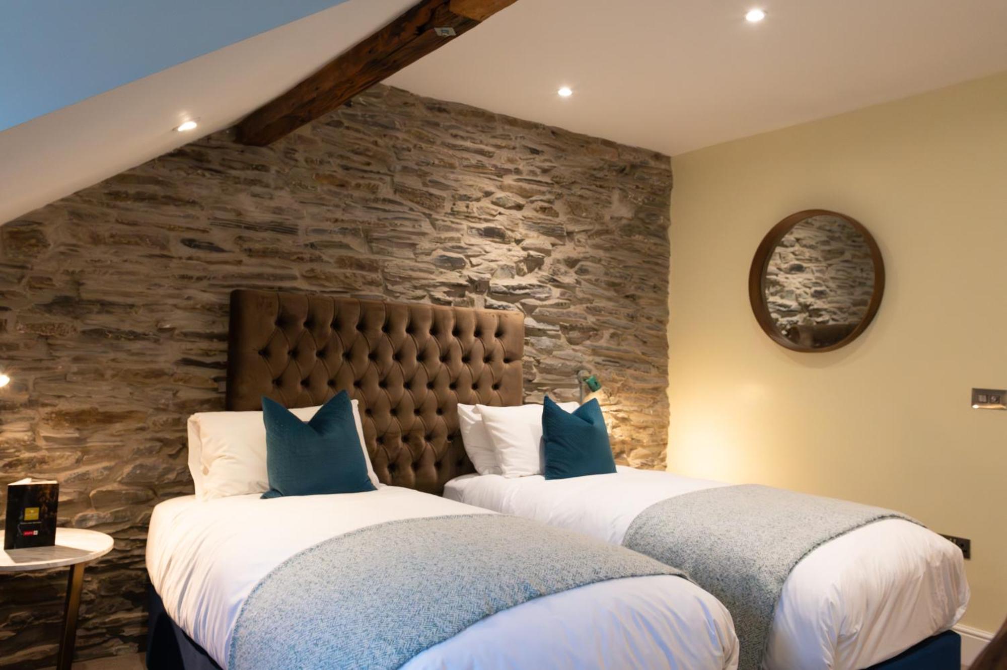 Devils Falls At The Luxury Hafod Hotel Aberystwyth Devils Bridge Exterior foto