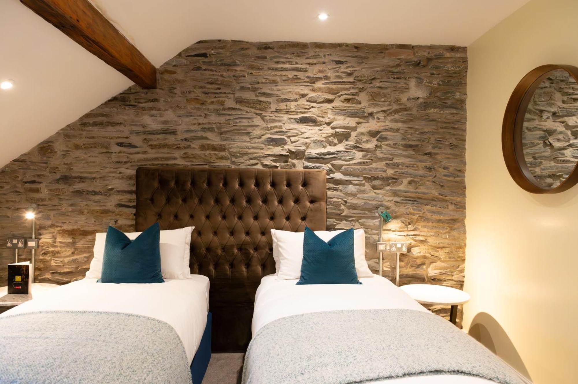 Devils Falls At The Luxury Hafod Hotel Aberystwyth Devils Bridge Exterior foto